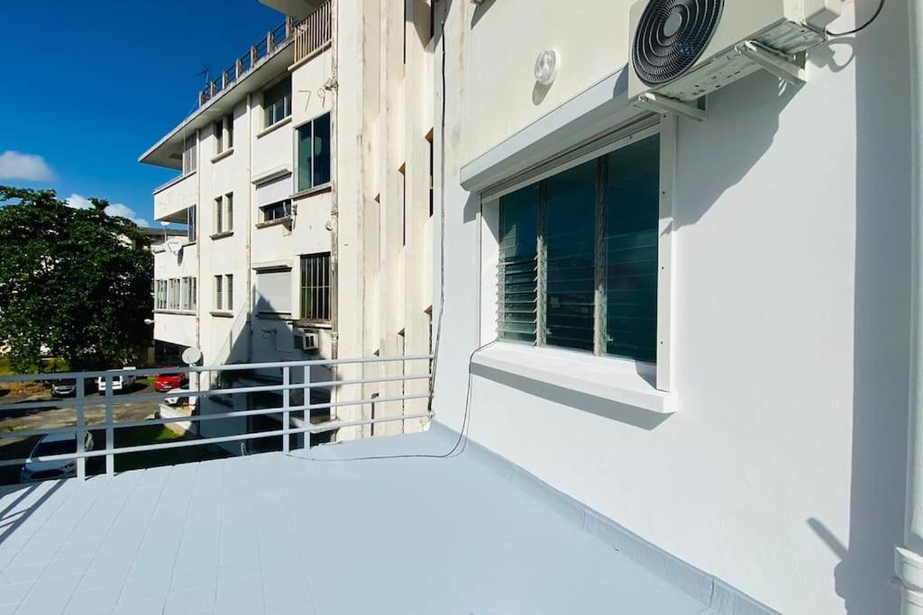 Le Sunshine - Au Coeur Du Centre Ville De Pointe- A- Pitre - Proche De Tout Avec Sa Grande Terrasse Ensoleillee Exteriér fotografie